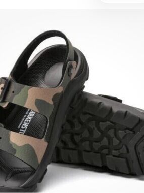 Kids Camouflage Outdoor Sandals - Black & Green